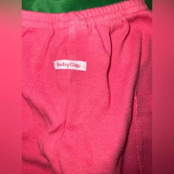 Gerber/ Baby Gap White Onesie and Pink Pants Set Newborn - Picture 5 of 5